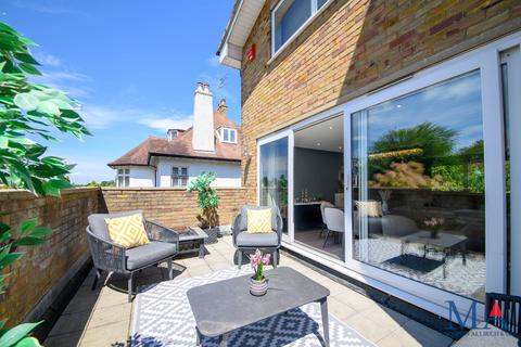5 bedroom detached house for sale, Deacons Hill Road, Elstree
