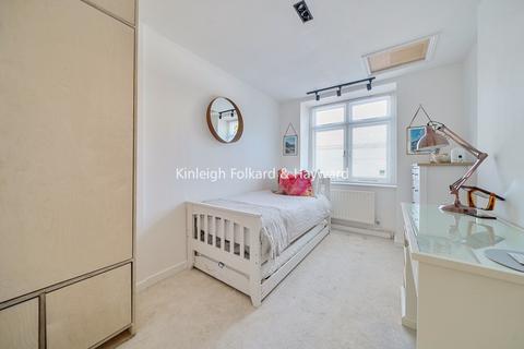 Flat C, 7 Oaklands Road, Bromley, BR1 3SJ