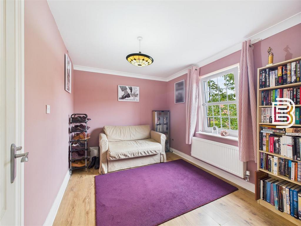 Bedroom 5.jpg