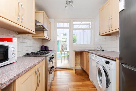 5 bedroom house to rent, Victoria Road, Kingston Upon Thames, Surrey, KT1