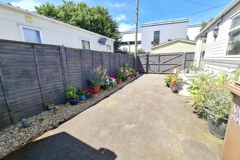 2 bedroom mobile home for sale, Dinsdale Field Caravan Park, New Road, Rustington