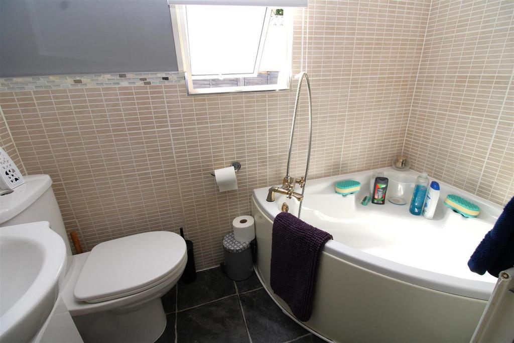 Bathroom.JPG