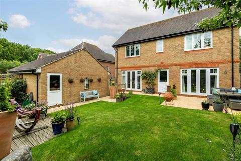 undefined, Charters Gate Way, Wivelsfield Green