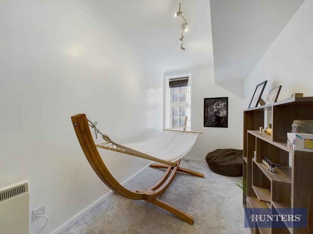 CAM01984 G0-PR0025-STILL006.jpg