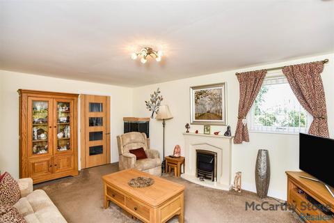 2 bedroom apartment for sale, Humphrey Court, The Oval, Stafford, ST17 4SD