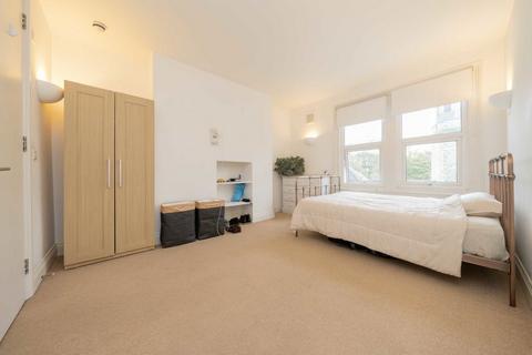 undefined, Tufnell Park Road, London N7