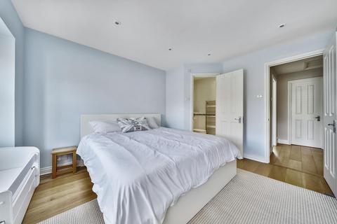 6 Camel Grove, Kingston Upon Thames, KT2 5GR