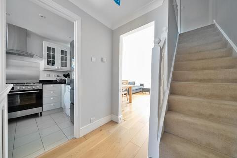 6 Camel Grove, Kingston Upon Thames, KT2 5GR
