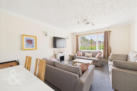 6 bedroom detached house for sale, The Hedgerows, Norwich