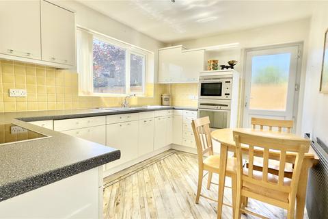 8 Barnfield Close, Wirral, CH47 7DA