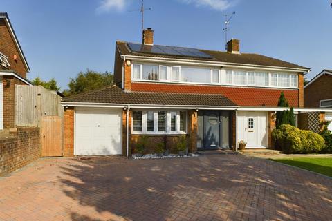 3 bedroom semi-detached house for sale, Kingscote Hill, Crawley RH11