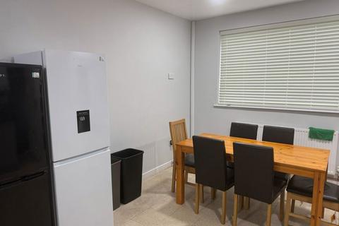 6 bedroom detached house to rent, CANNON CLOSE, CANNON PARK, COVENTRY CV4 7AT