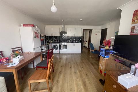 2 bedroom flat to rent, Brownhill Road, London, SE6