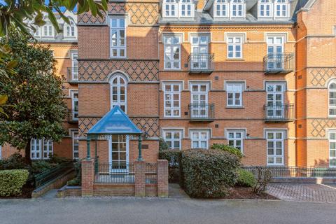 2 bedroom flat for sale, Virginia Water