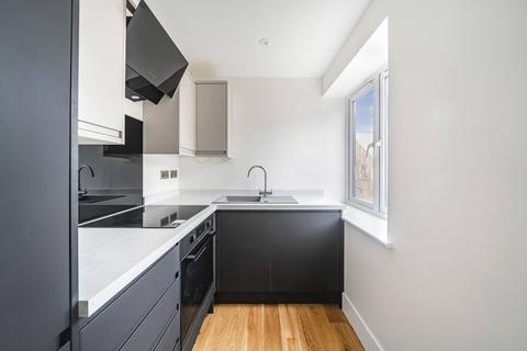 1 bedroom flat to rent, Nether Street, Hampshire GU34