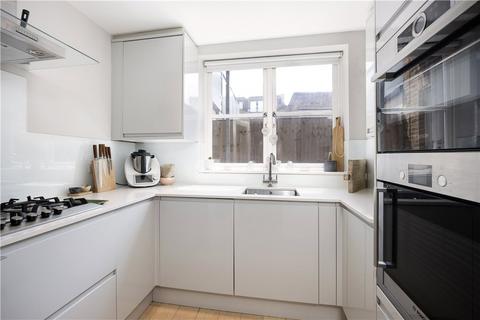 2 bedroom flat for sale, Battersea High St, London, SW11