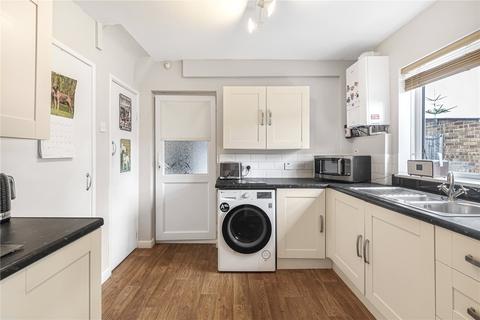124 Lodge Hill, Welling, DA16 1BL