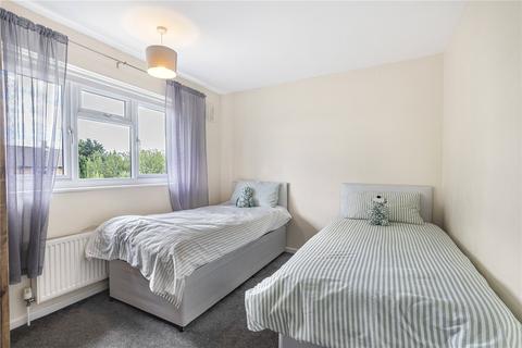 124 Lodge Hill, Welling, DA16 1BL