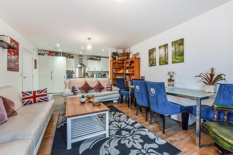2 bedroom apartment for sale, Richard Road, Chichester