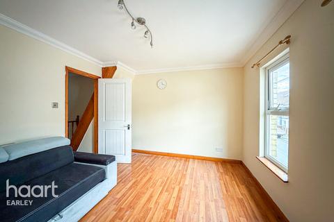 2 bedroom apartment to rent, Norfolk Road, READING