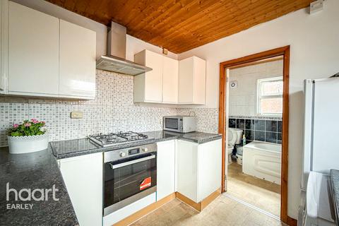 2 bedroom apartment to rent, Norfolk Road, READING