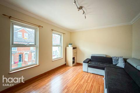 2 bedroom apartment to rent, Norfolk Road, READING