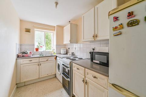 1 bedroom flat for sale, Harlinger Street,, Woolwich, London, SE18
