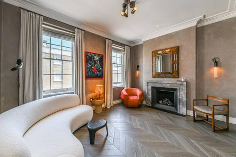 23 Bloomfield Terrace, London, SW1W 8PQ