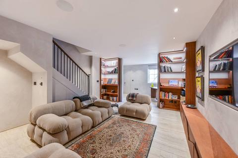 23 Bloomfield Terrace, London, SW1W 8PQ