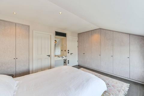 23 Bloomfield Terrace, London, SW1W 8PQ