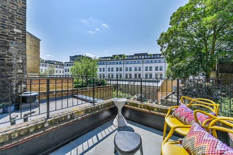 23 Bloomfield Terrace, London, SW1W 8PQ