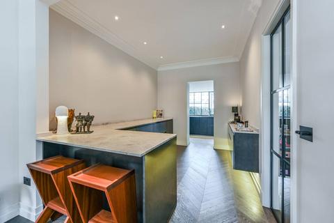 23 Bloomfield Terrace, London, SW1W 8PQ