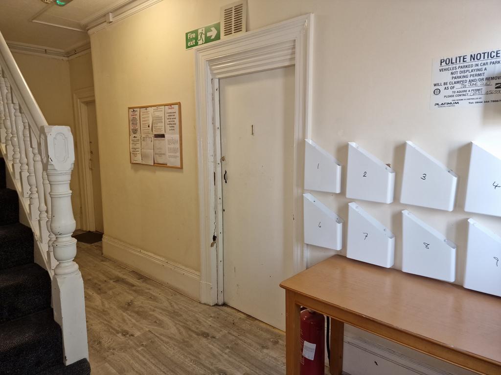 27-06-2025  14-33-33 20250627 141829 jpg