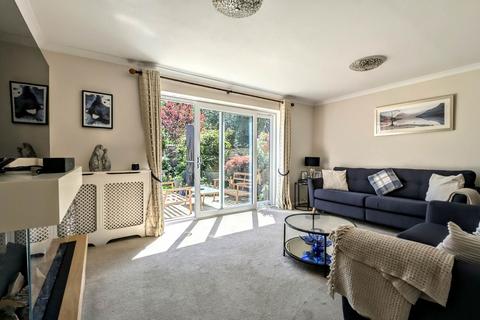 7 Conifer Close, Whitehill, Bordon, GU35 9DH