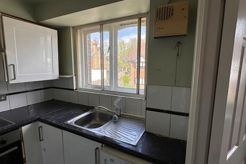 undefined, Flat 5, St. Andrews Court, High Street, Colnbrook, Slough, Berkshire SL3 0HU
