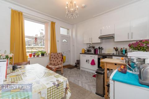 2 bedroom house to rent, Milford Place, Bradford, West Yorkshire, BD9 4RU