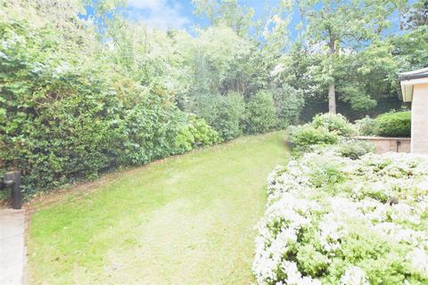 undefined, Station Road, Hessle
