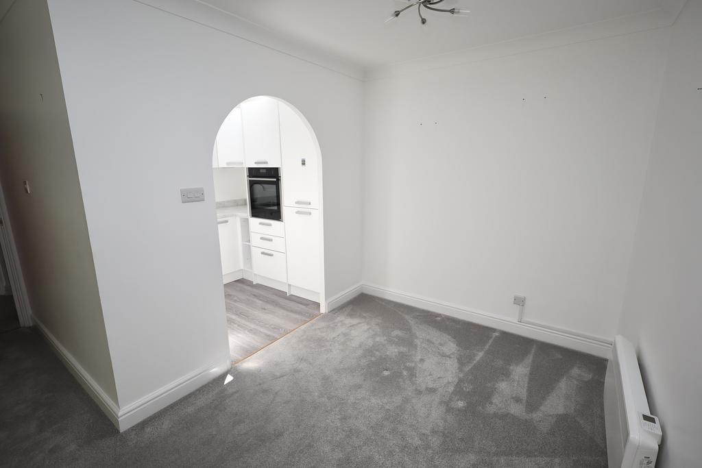 Dining area through to kitchen