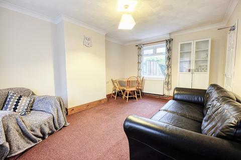 5 bedroom terraced house to rent, Harbord Road
