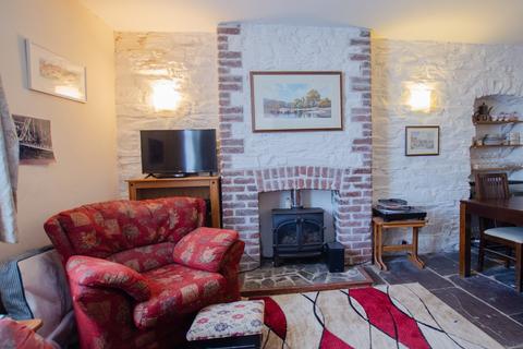 2 bedroom semi-detached house to rent, 5 Grenville Road, Lostwithiel