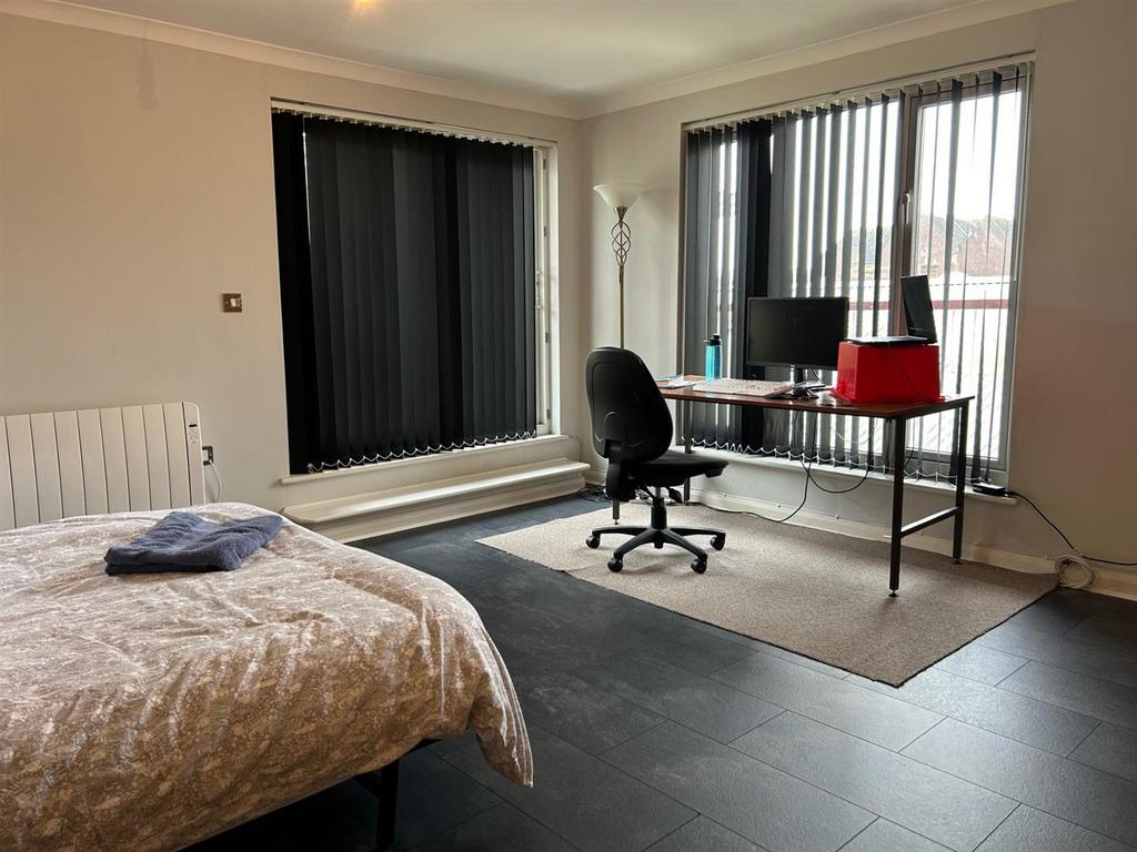 Bedroom1.jpg