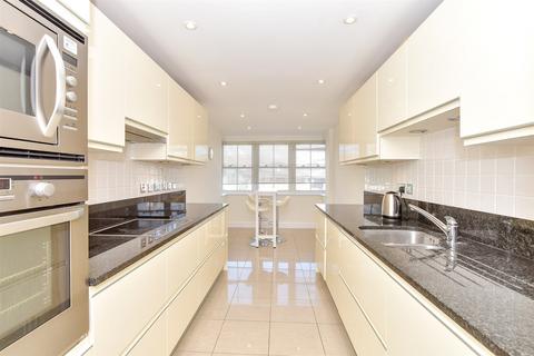 2 bedroom apartment for sale, The Esplanade, Bognor Regis, West Sussex