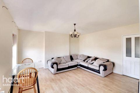 2 bedroom flat for sale, Aragon Drive, Hainault
