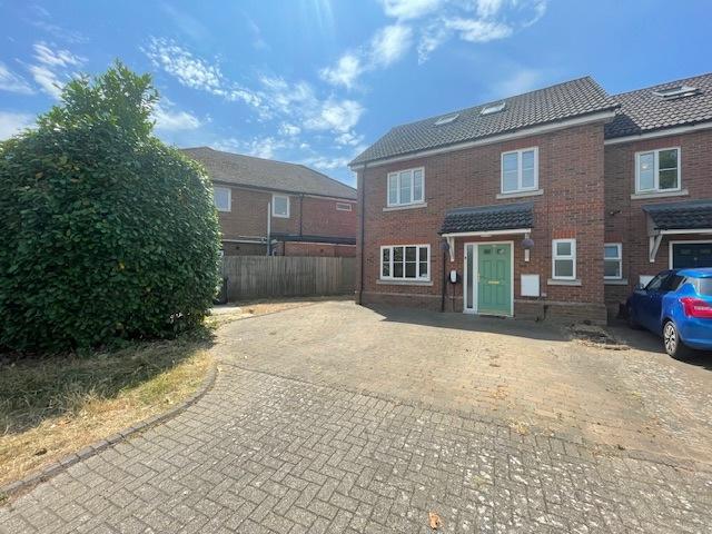 Cinques Road, Gamlingay...