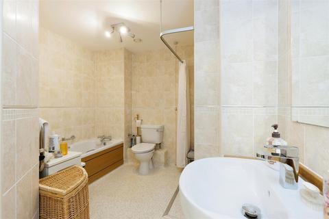 1 bedroom apartment for sale, Jenner Court, St. Georges Road, Cheltenham, GL50 3ER