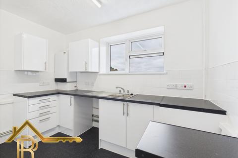 1 bedroom flat for sale, Wallingford House Kingsbridge Road, Romford, Essex, RM3