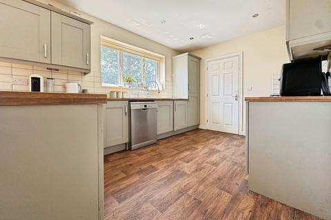 4 bedroom detached house for sale, Stockwell Avenue, Sheffield S26