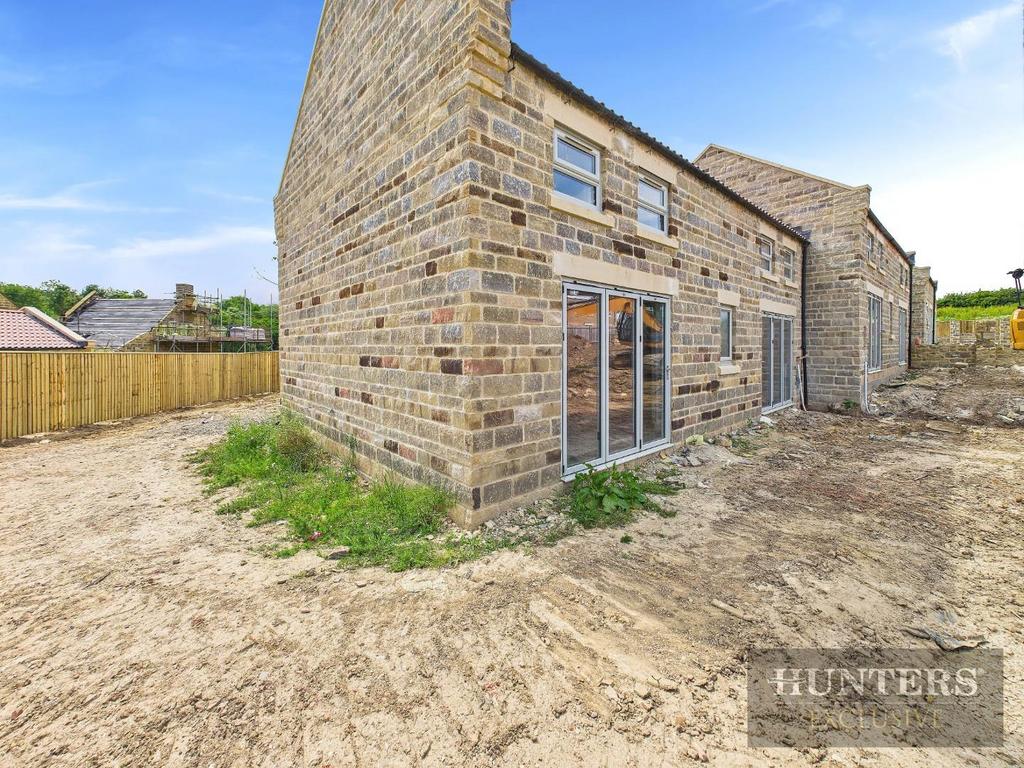 CAM05316 G0-PR0122-STILL004.jpg