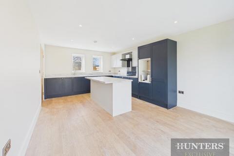3 bedroom terraced house for sale, Foxglove Way, Scarborough