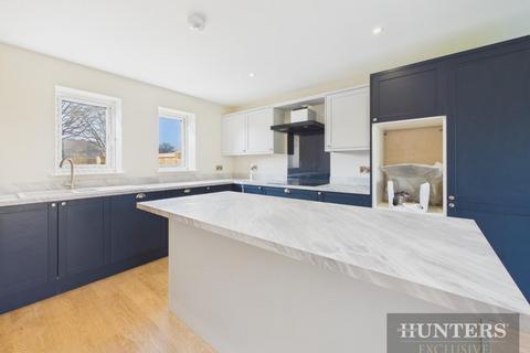 3 bedroom terraced house for sale, Foxglove Way, Scarborough